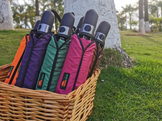 Ombrelloni con protezione solare UV a 6 pieghe all'ingrosso